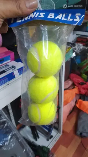 Tennis Balls (3-Pack)